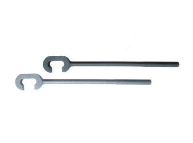 Single head of C-type wrench